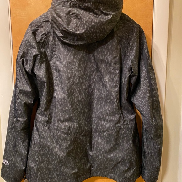 Columbia Sportswear 2-in-1 Jacket - Picture 2 of 9